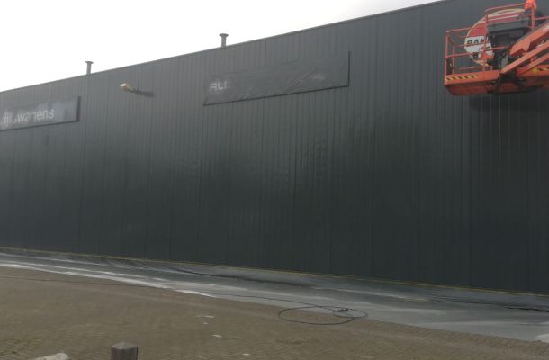 Beschichten fassade Bakker Bedrijfswagens Lelystad